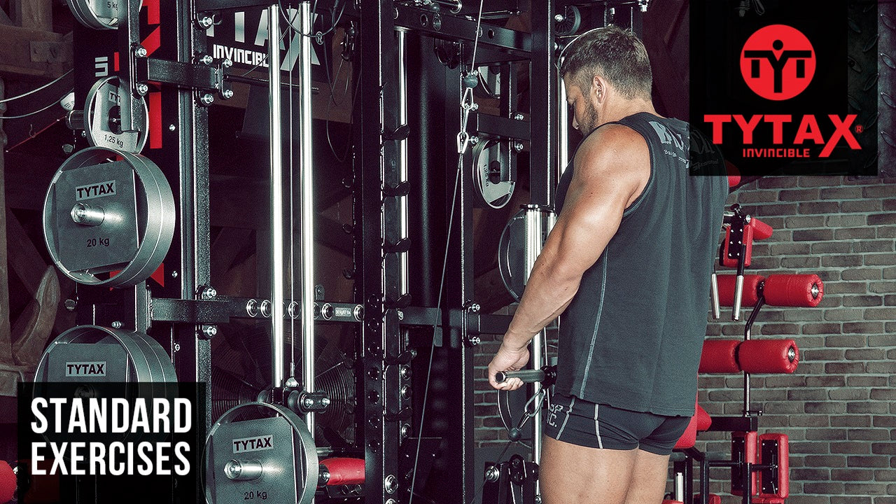 Schulterheben Kabelzug