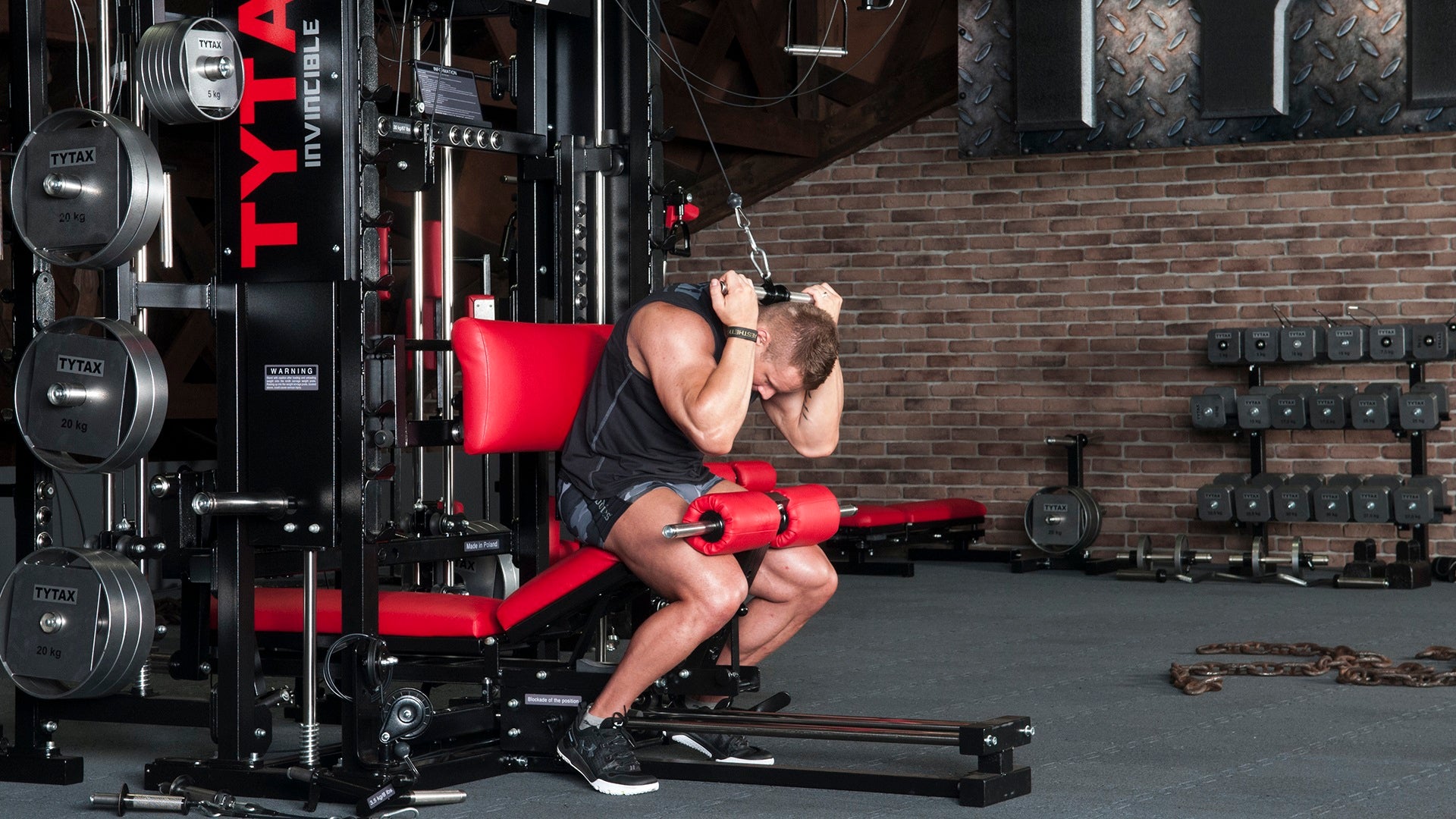 Kabelzug Crunches sitzend