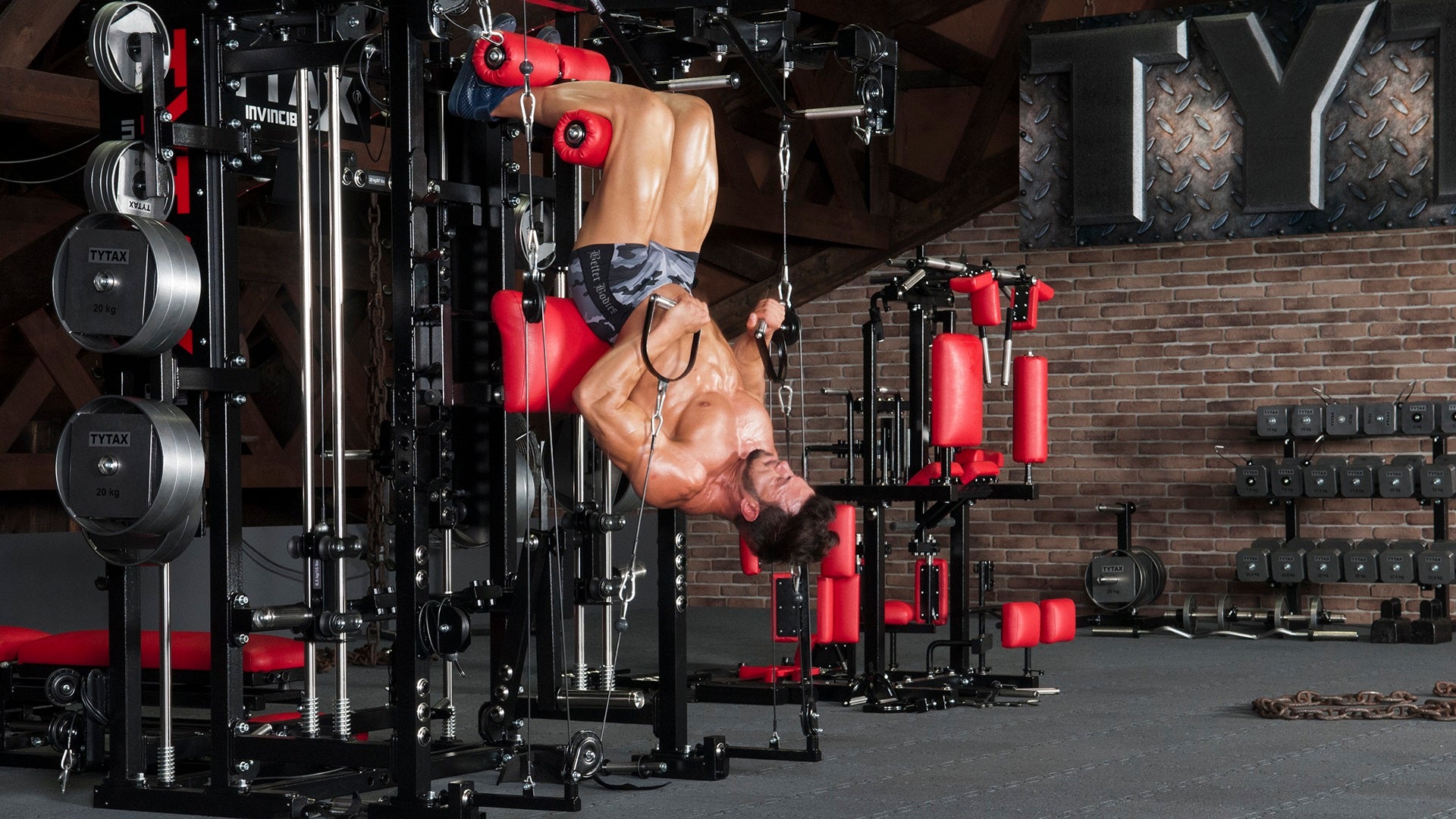 Hanging Cable Sit-Up