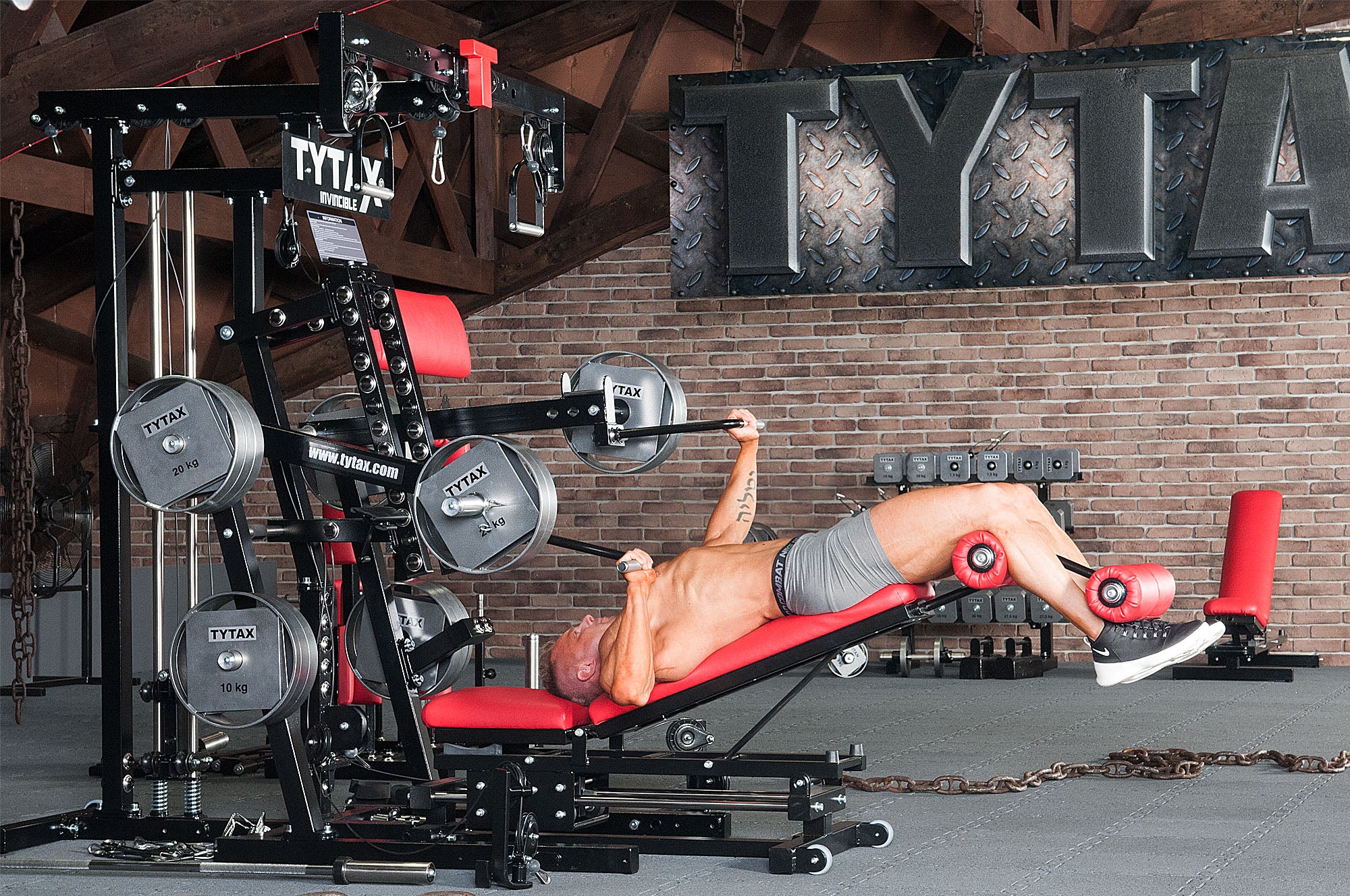 Übungsarme Bankdrücken negativ altern.