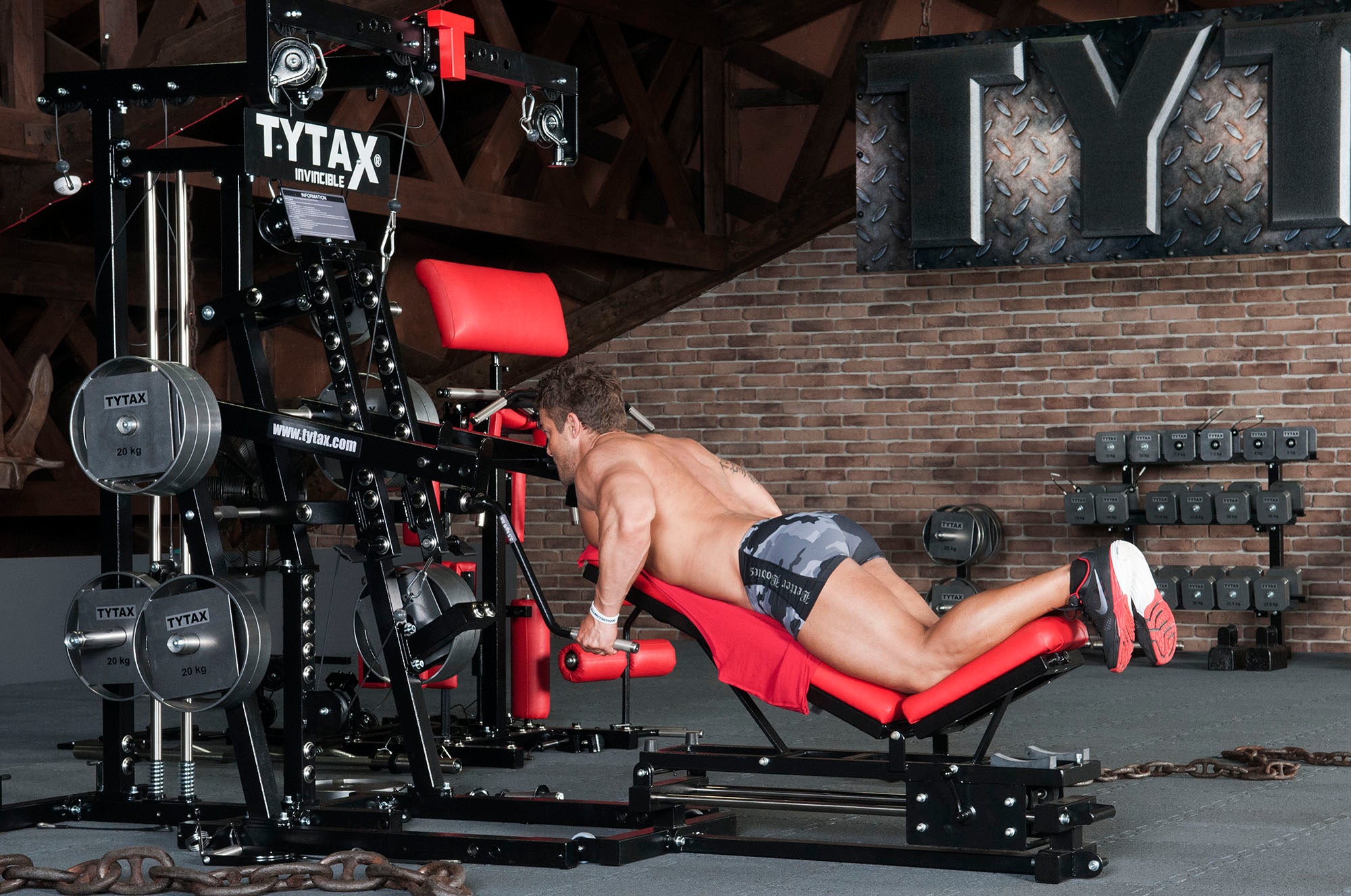 Prone Incline Lever Row (Parallel Grip)