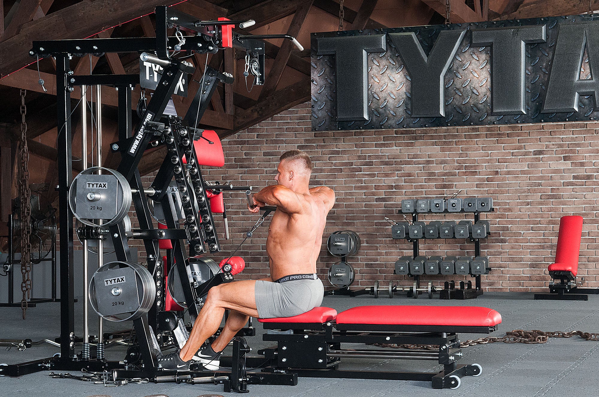 Kabelzug Rudern Deltas