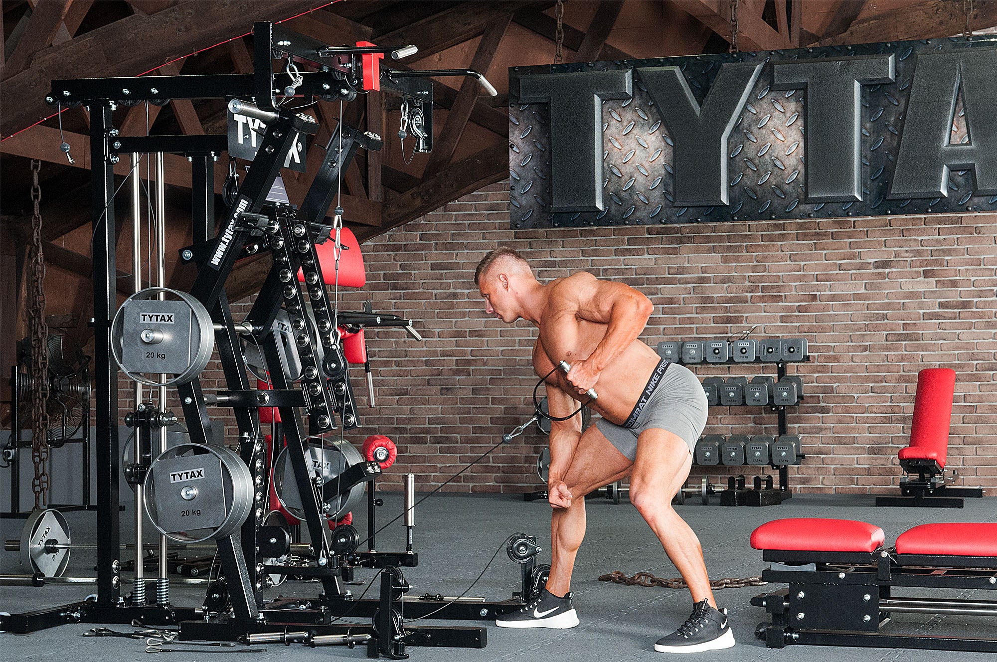 Einarmiges Kabelzugrudern