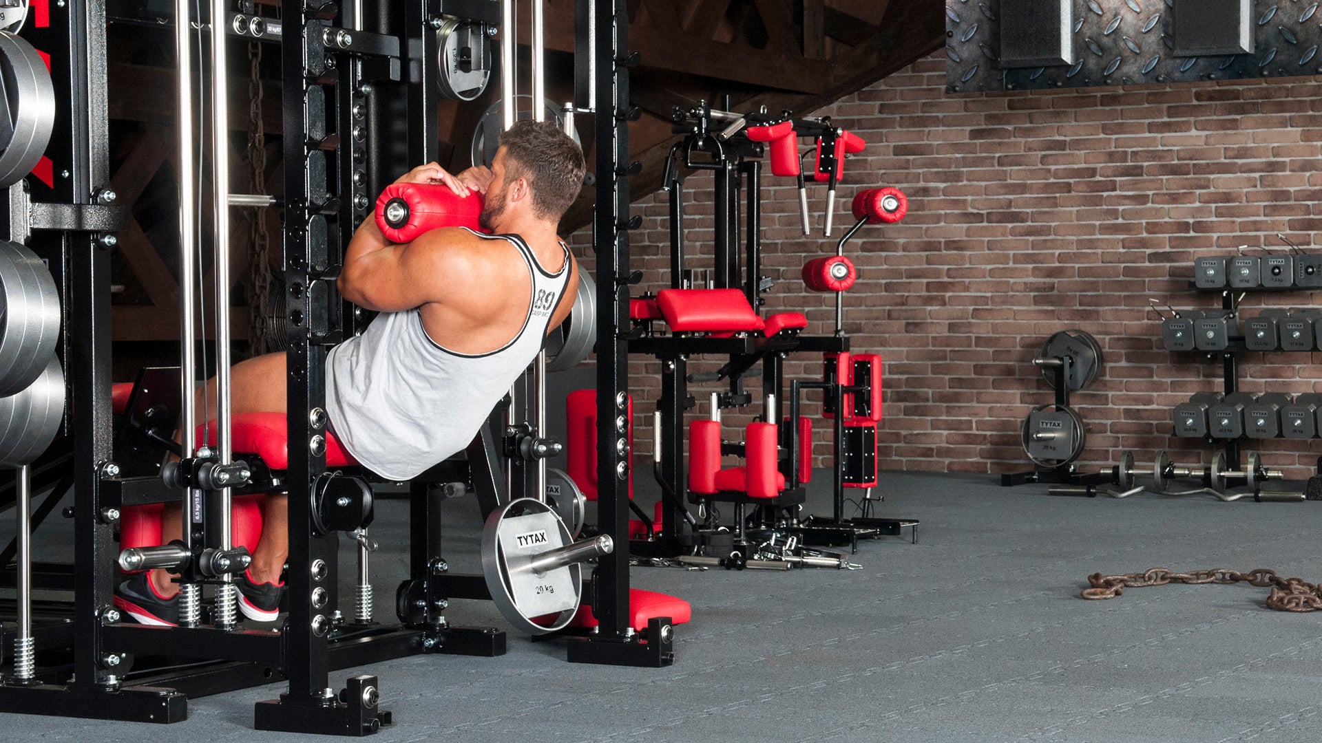 Bauch Crunch mit Gewicht