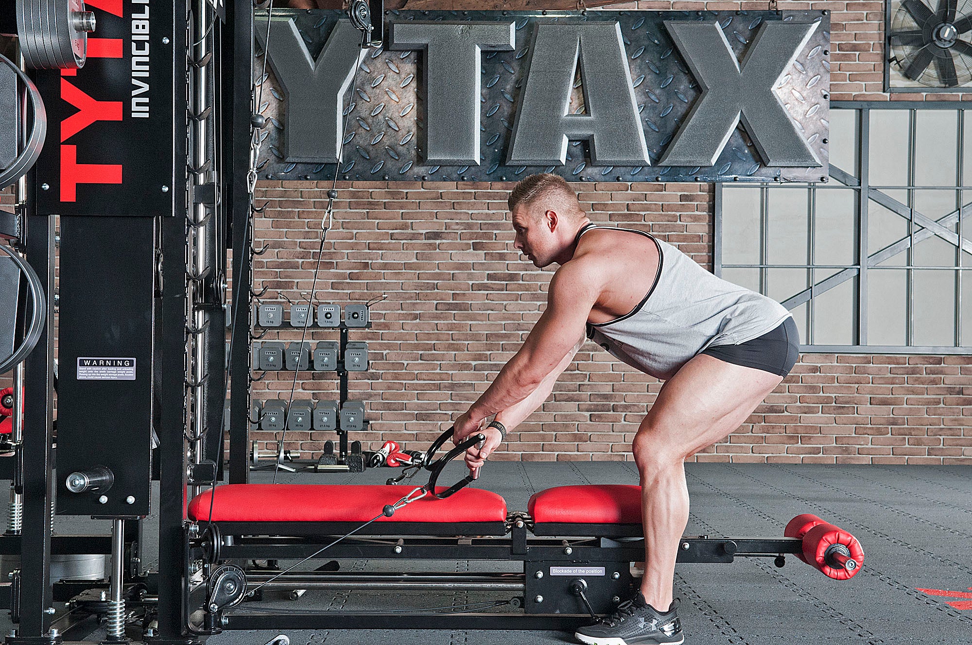 Vorgebeugtes Cross-Kabel Rudern