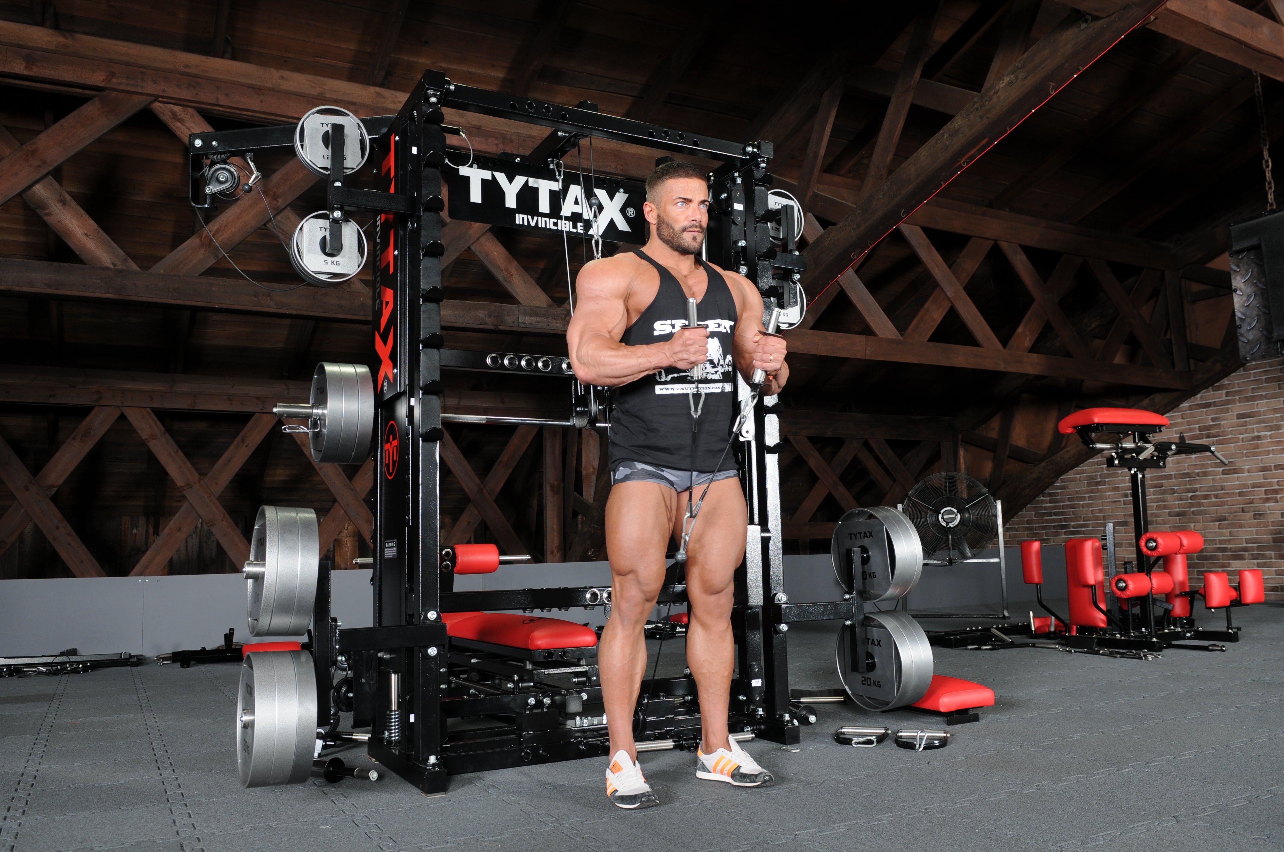 TYTAX T2-X Multi-Gym Kraftstation mit Multipresse, Kabelzug und Power-Rack